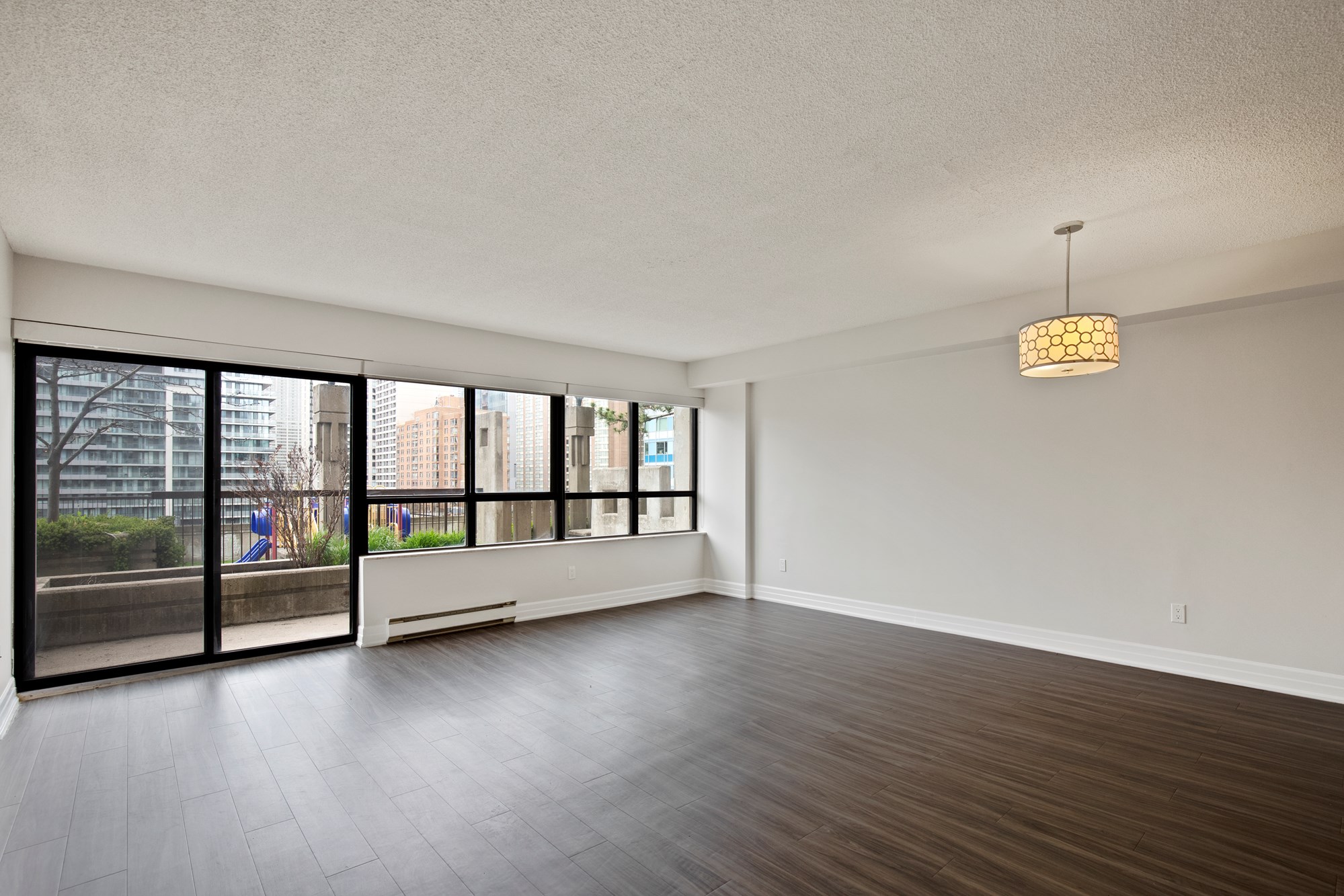 Renovated one-bedroom suite with terrace